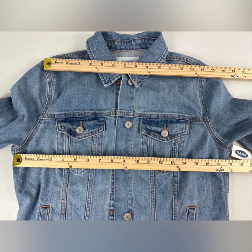 NWT Old Navy Denim Jacket Womens Sz M Blue Jeans Trucker Light Wash - Picture 7 of 8